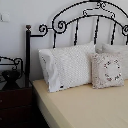 Moschona Апартаменты Lakithra